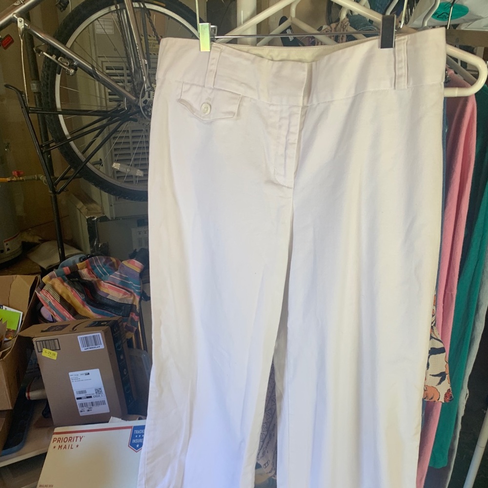 White cropped